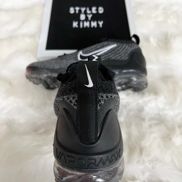 NIKE AIR VAPORMAX Flyknit 2021 Sneakers Shoes NEW - Picture 3 of 6